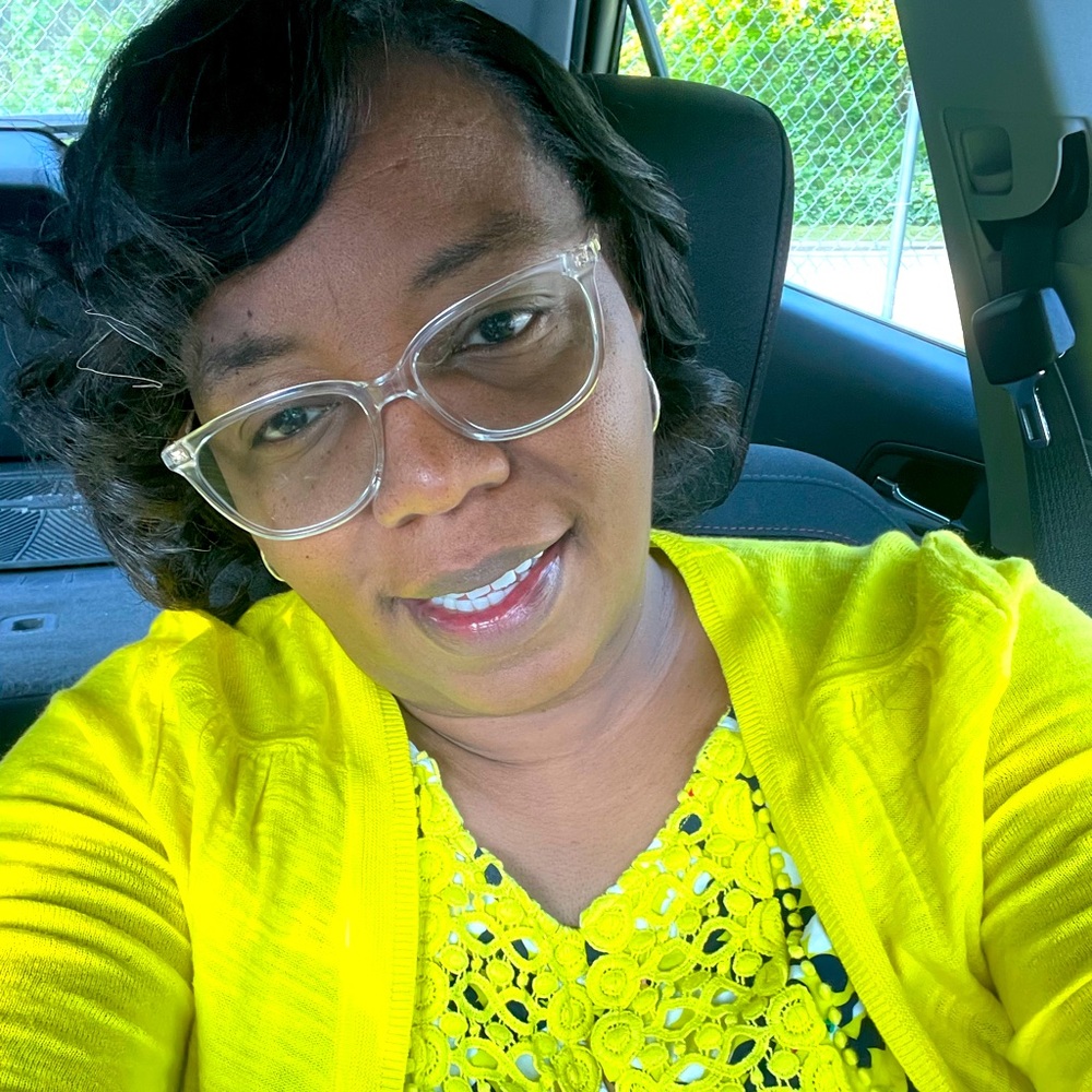 Meet your Posher, Ticia